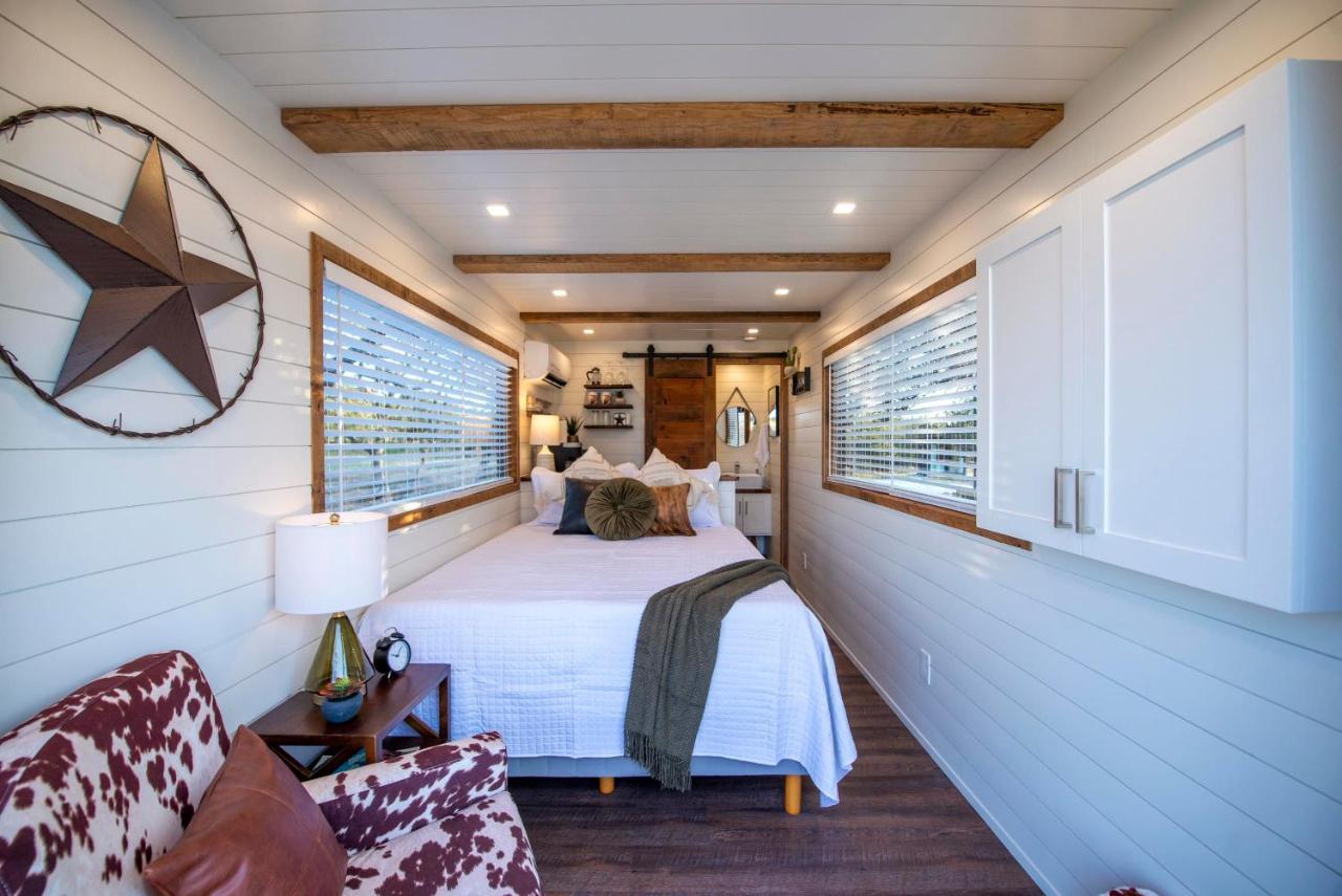 New The Lone Star Shipping Container Villa Fredericksburg Exterior photo