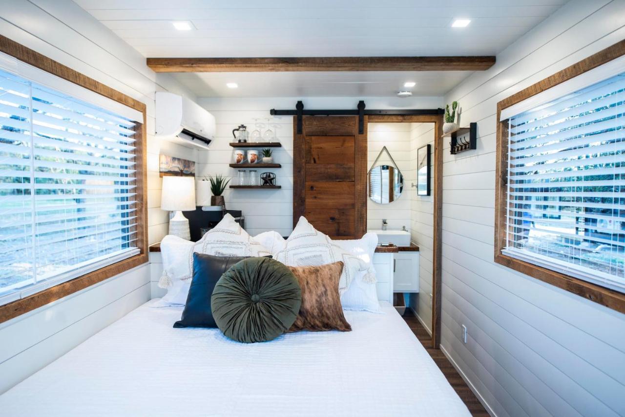 New The Lone Star Shipping Container Villa Fredericksburg Exterior photo